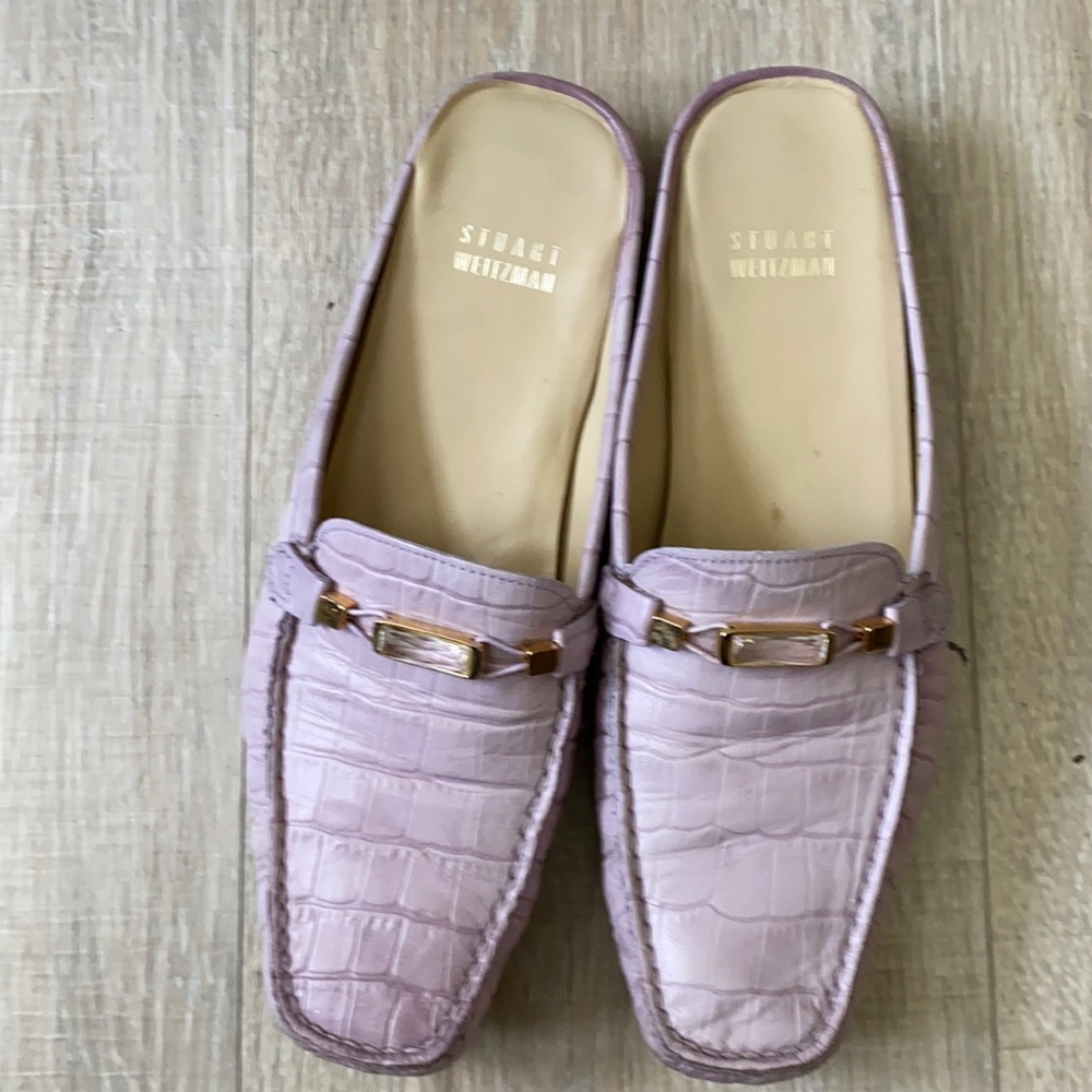 ❌ SOLD ❌Stuart Weitzman- VGC purple leather mule